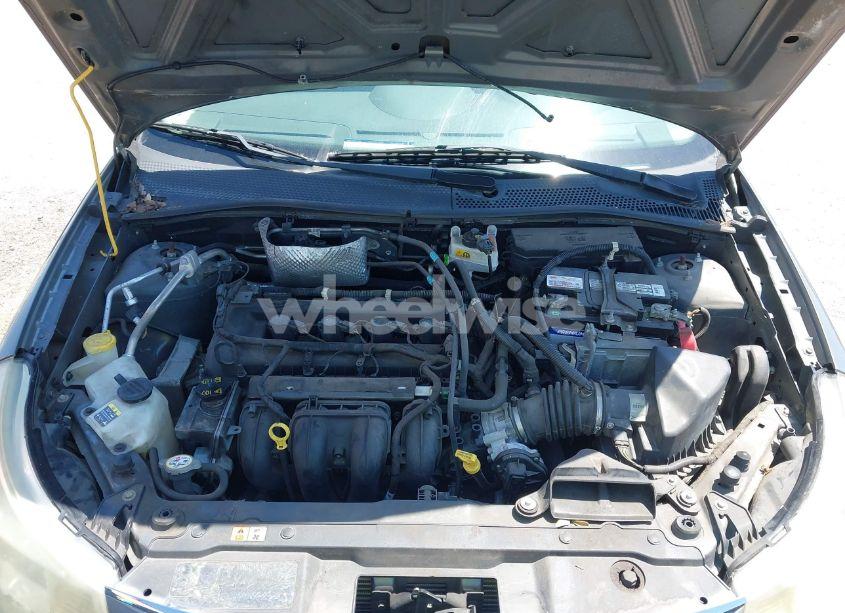 Photo 10 of 2011 Ford Focus SE (VIN 1FAHP3FN4BW174842)
