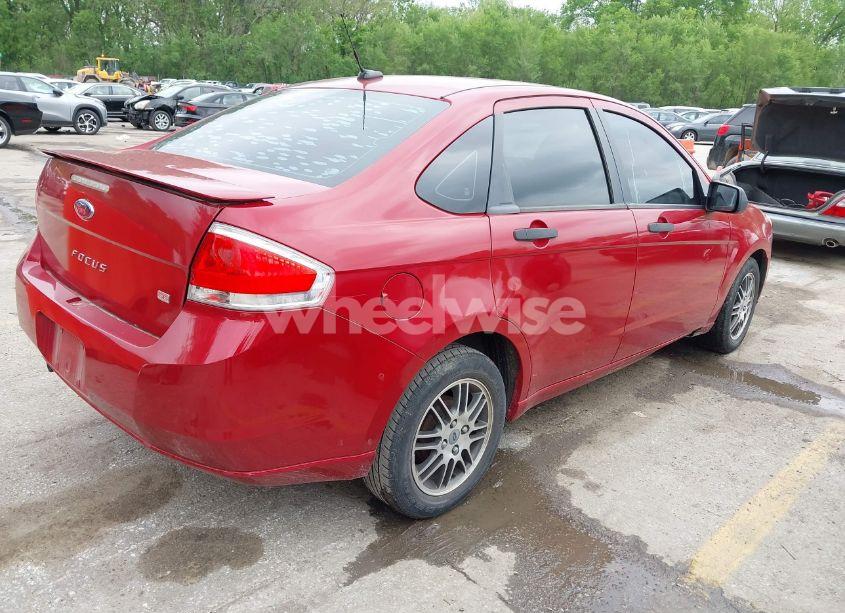 Photo 4 of 2010 Ford Focus SE (VIN 1FAHP3FN5AW160169)