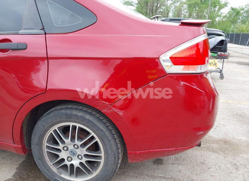 Photo 6 of 2010 Ford Focus SE (VIN 1FAHP3FN5AW160169)