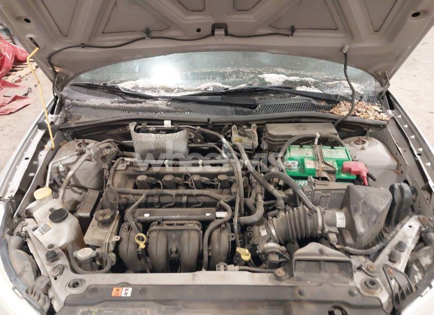 Photo 10 of 2010 Ford Focus SE (VIN 1FAHP3FN5AW234898)