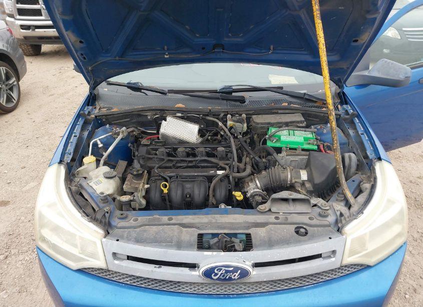 Photo 10 of 2010 Ford Focus SE (VIN 1FAHP3FN5AW272471)