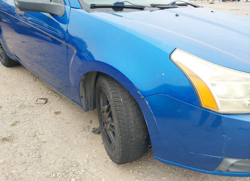 Photo 6 of 2010 Ford Focus SE (VIN 1FAHP3FN5AW272471)