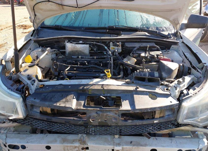 Photo 10 of 2010 Ford Focus SE (VIN 1FAHP3FN5AW290761)