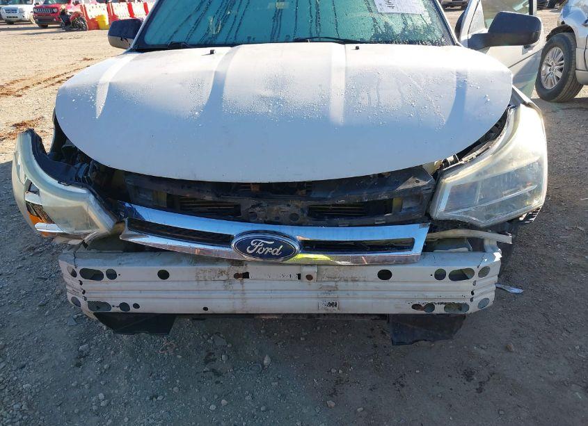 Photo 13 of 2010 Ford Focus SE (VIN 1FAHP3FN5AW290761)