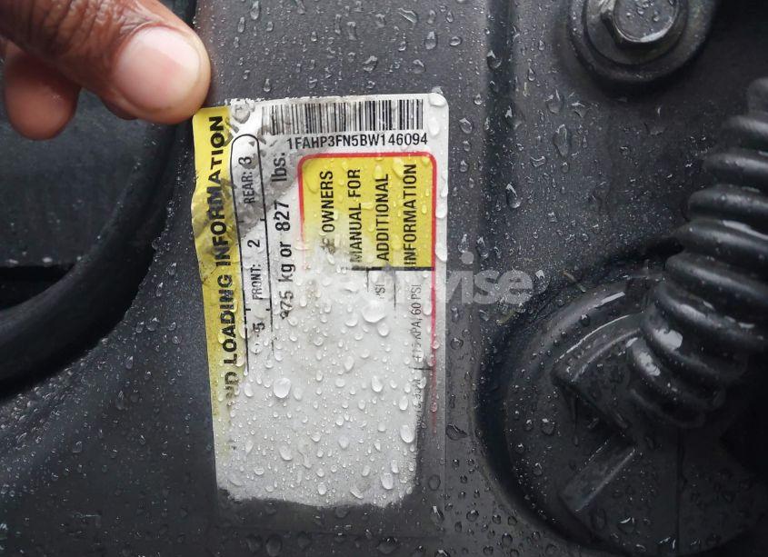 Photo 9 of 2011 Ford Focus SE (VIN 1FAHP3FN5BW146094)