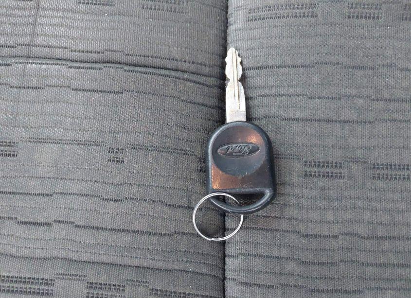 Photo 11 of 2011 Ford Focus SE (VIN 1FAHP3FN5BW168533)