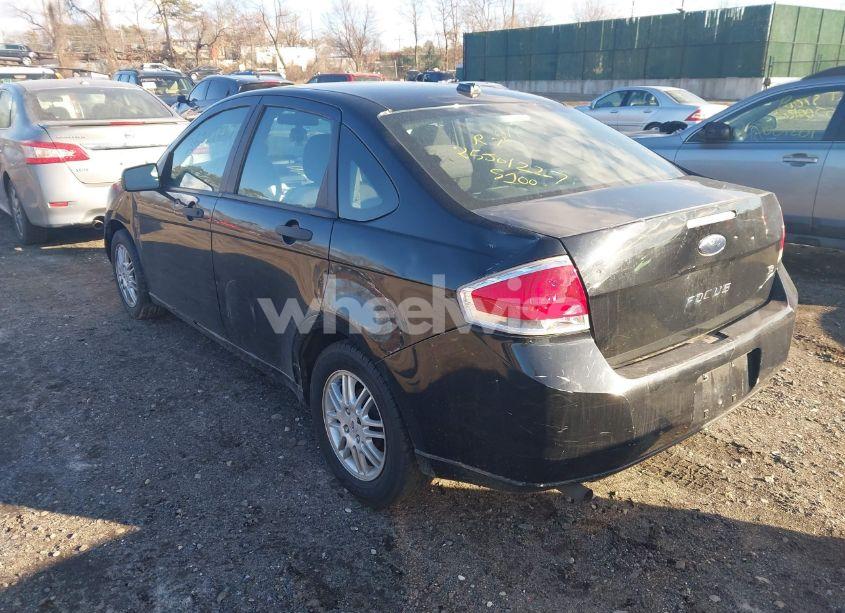 Photo 3 of 2011 Ford Focus SE (VIN 1FAHP3FN5BW178060)