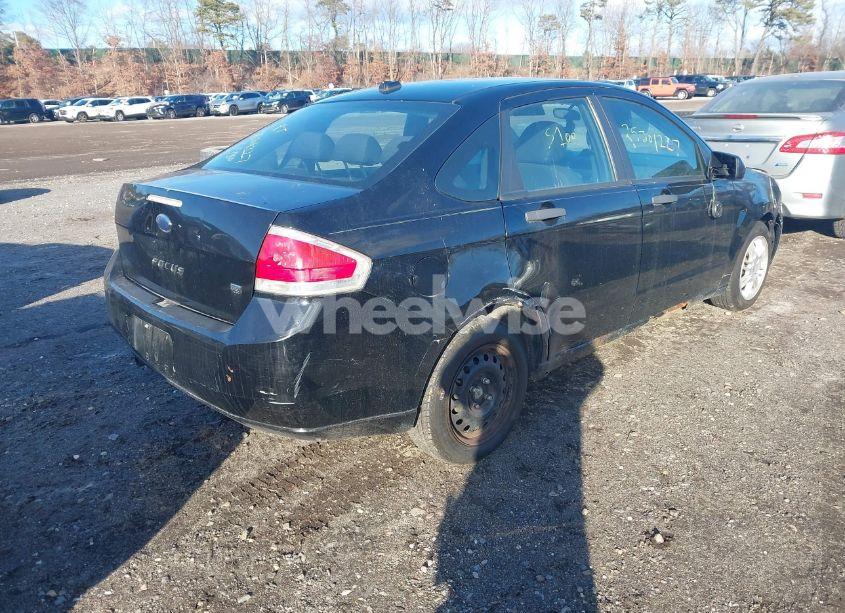 Photo 4 of 2011 Ford Focus SE (VIN 1FAHP3FN5BW178060)