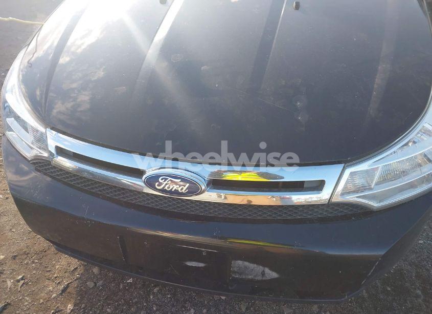 Photo 6 of 2011 Ford Focus SE (VIN 1FAHP3FN5BW178060)