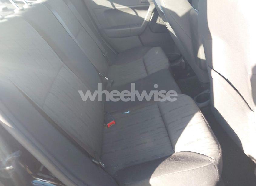 Photo 8 of 2011 Ford Focus SE (VIN 1FAHP3FN5BW178060)