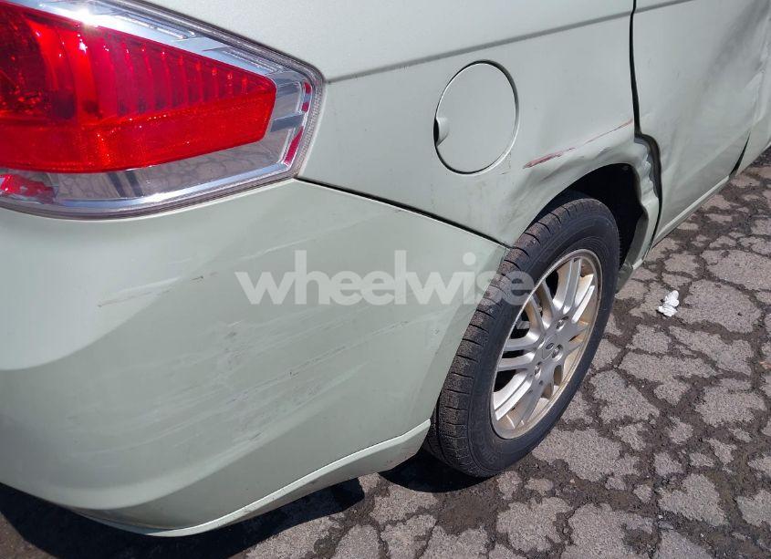 Photo 13 of 2011 Ford Focus SE (VIN 1FAHP3FN5BW182268)