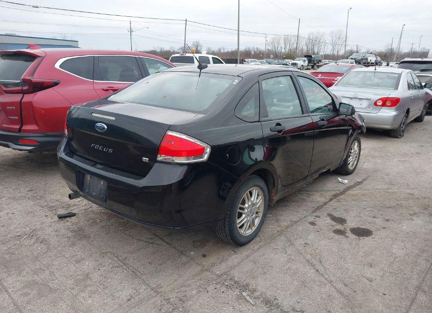 Photo 4 of 2011 Ford Focus SE (VIN 1FAHP3FN5BW185476)