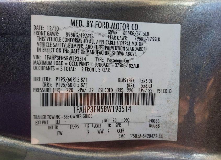 Photo 9 of 2011 Ford Focus SE (VIN 1FAHP3FN5BW193514)