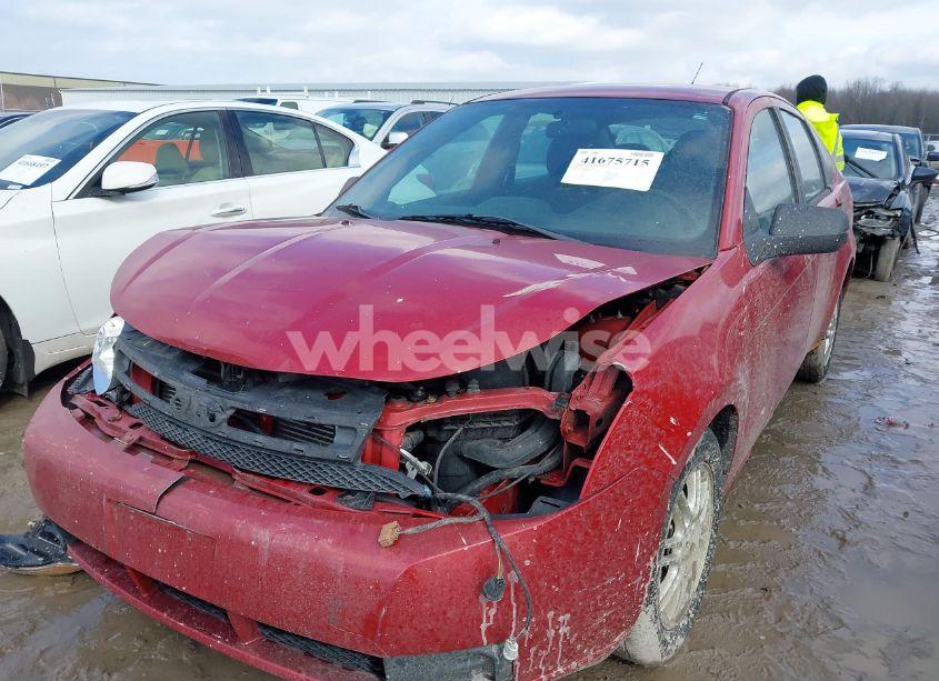 Photo 2 of 2011 Ford Focus SE (VIN 1FAHP3FN5BW195134)