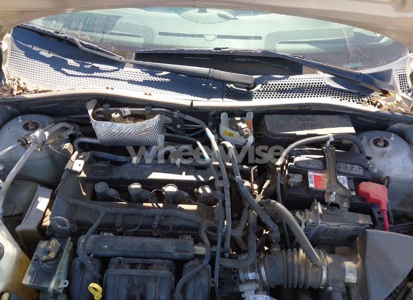 Photo 10 of 2011 Ford Focus SE (VIN 1FAHP3FN5BW196364)