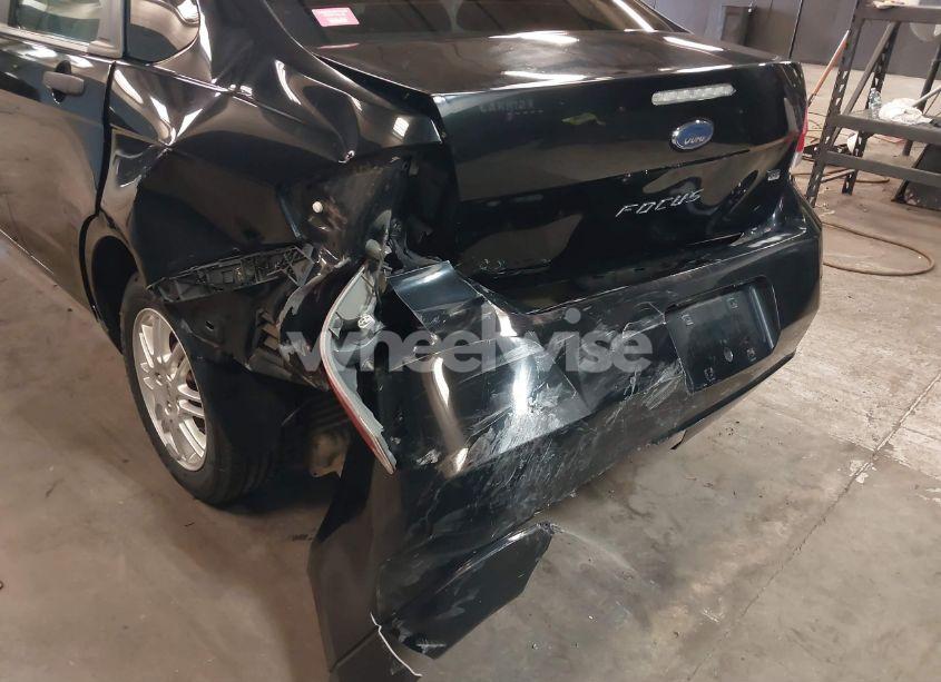 Photo 6 of 2011 Ford Focus SE (VIN 1FAHP3FN5BW197739)