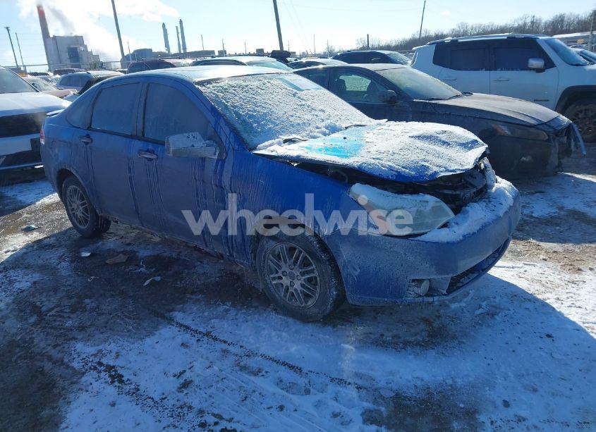 2010 Ford Focus SE (VIN 1FAHP3FN6AW133126) main photo