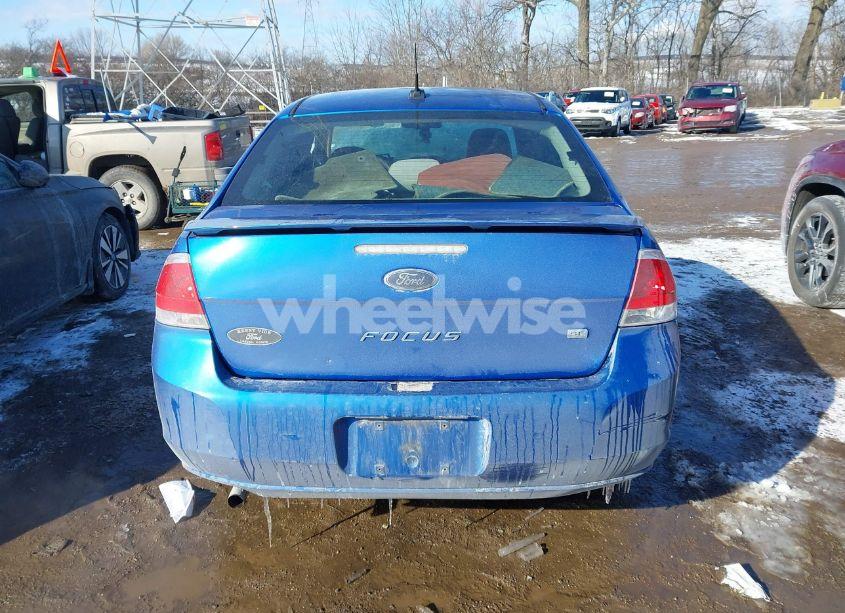 Photo 16 of 2010 Ford Focus SE (VIN 1FAHP3FN6AW133126)