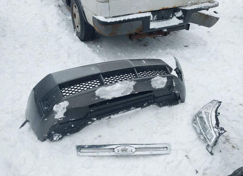 Photo 12 of 2010 Ford Focus SE (VIN 1FAHP3FN6AW213087)