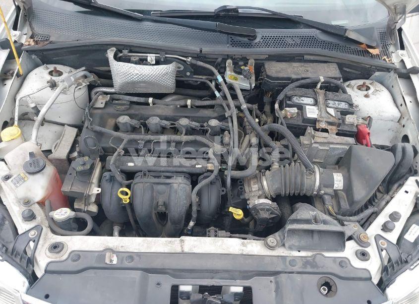 Photo 10 of 2010 Ford Focus SE (VIN 1FAHP3FN6AW219259)