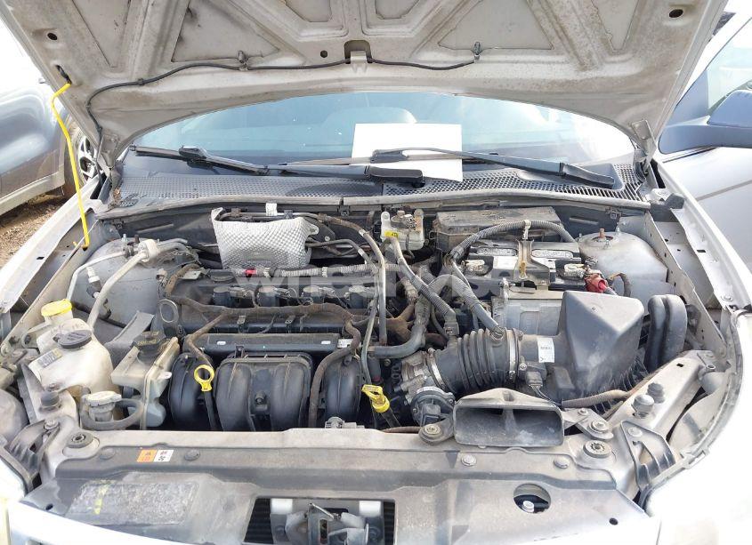 Photo 10 of 2010 Ford Focus SE (VIN 1FAHP3FN6AW231704)