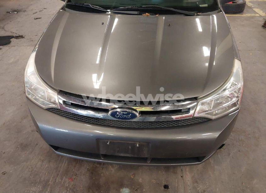 Photo 13 of 2010 Ford Focus SE (VIN 1FAHP3FN6AW251984)