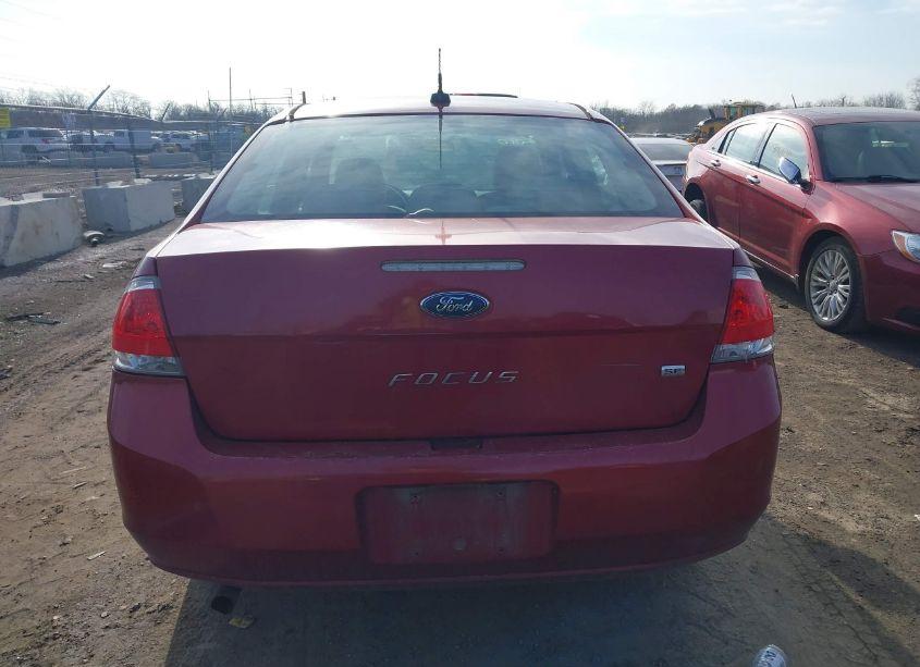 Photo 17 of 2010 Ford Focus SE (VIN 1FAHP3FN6AW258627)