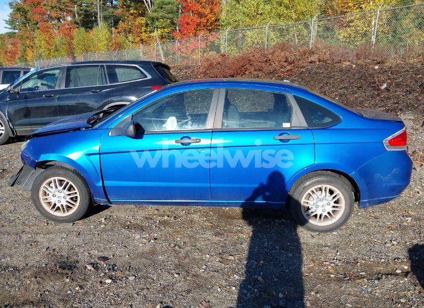 Photo 15 of 2010 Ford Focus SE (VIN 1FAHP3FN6AW265884)