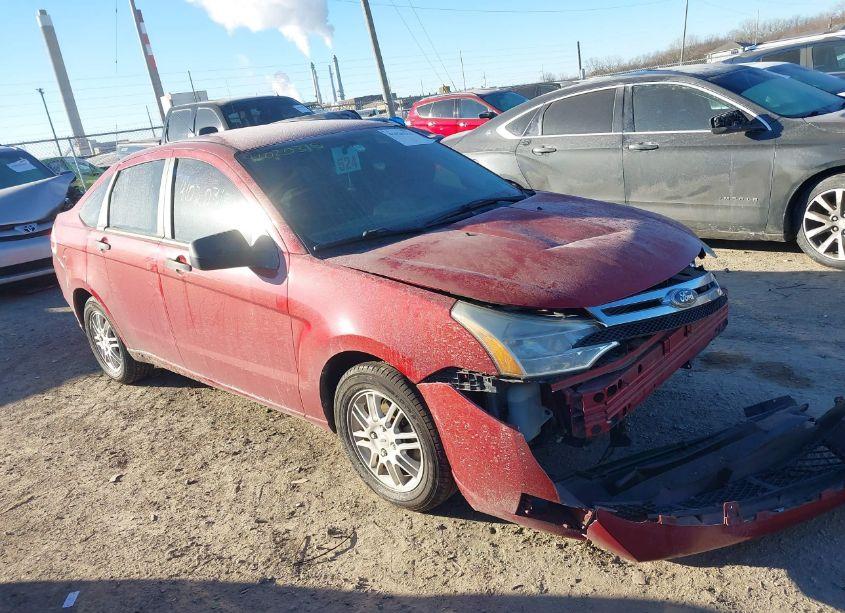 2010 Ford Focus SE (VIN 1FAHP3FN6AW268137) main photo