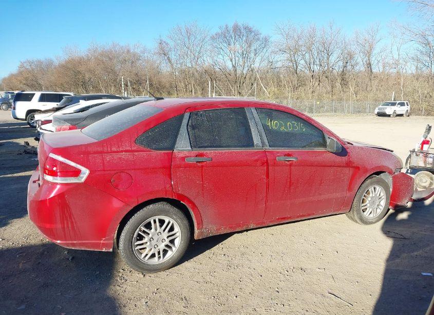 Photo 13 of 2010 Ford Focus SE (VIN 1FAHP3FN6AW268137)