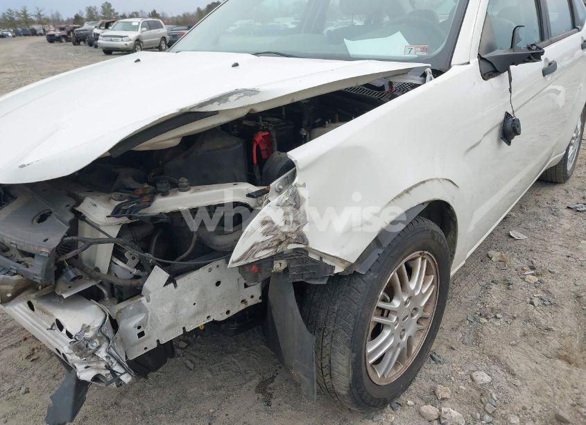 Photo 6 of 2010 Ford Focus SE (VIN 1FAHP3FN6AW293054)