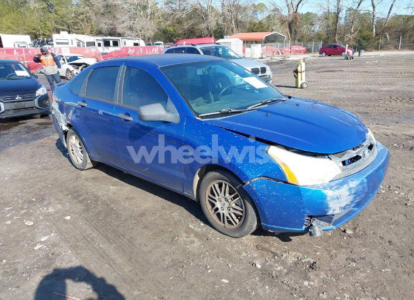 2011 Ford Focus SE (VIN 1FAHP3FN6BW110480) main photo