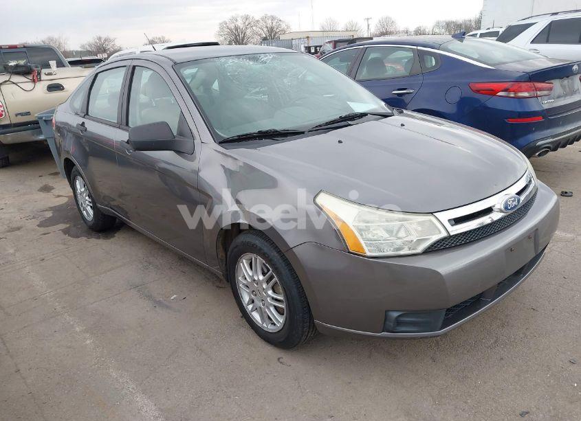 2011 Ford Focus SE (VIN 1FAHP3FN6BW130485) main photo