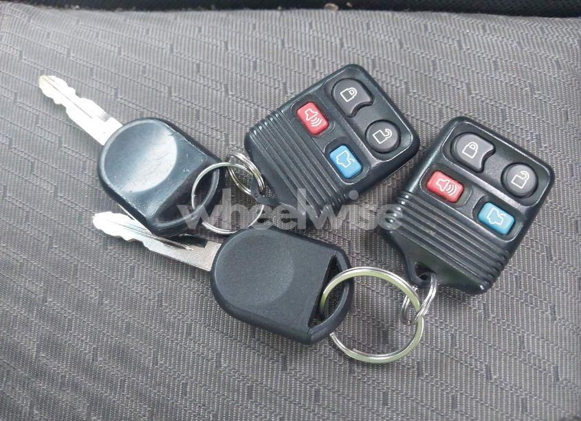 Photo 11 of 2011 Ford Focus SE (VIN 1FAHP3FN6BW145522)