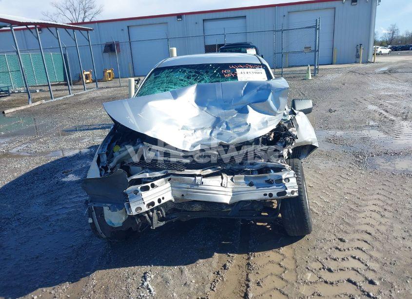 Photo 12 of 2011 Ford Focus SE (VIN 1FAHP3FN6BW145522)