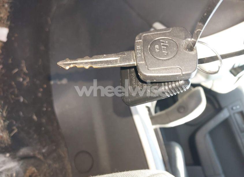 Photo 11 of 2011 Ford Focus SE (VIN 1FAHP3FN6BW146038)