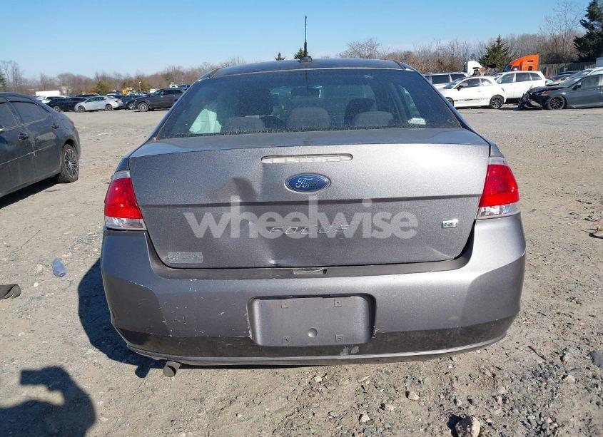 Photo 16 of 2011 Ford Focus SE (VIN 1FAHP3FN6BW146038)