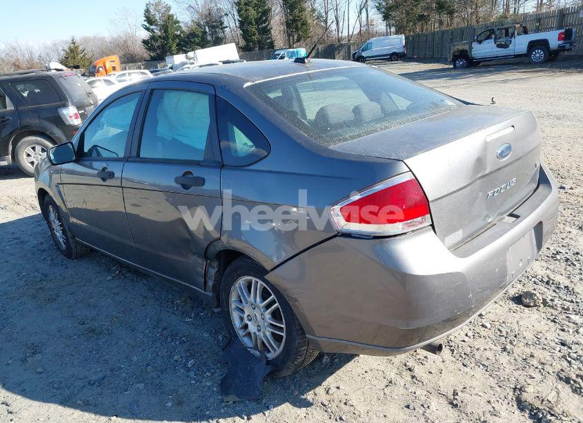 Photo 3 of 2011 Ford Focus SE (VIN 1FAHP3FN6BW146038)