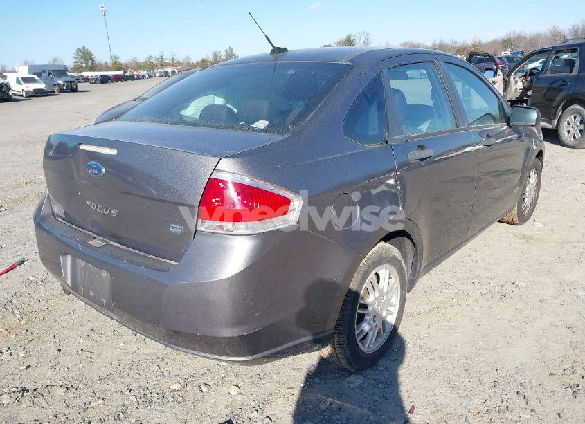 Photo 4 of 2011 Ford Focus SE (VIN 1FAHP3FN6BW146038)