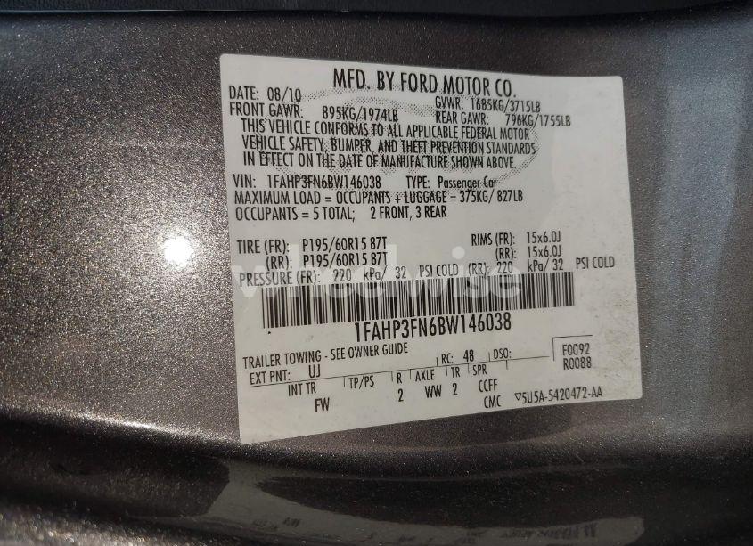 Photo 9 of 2011 Ford Focus SE (VIN 1FAHP3FN6BW146038)