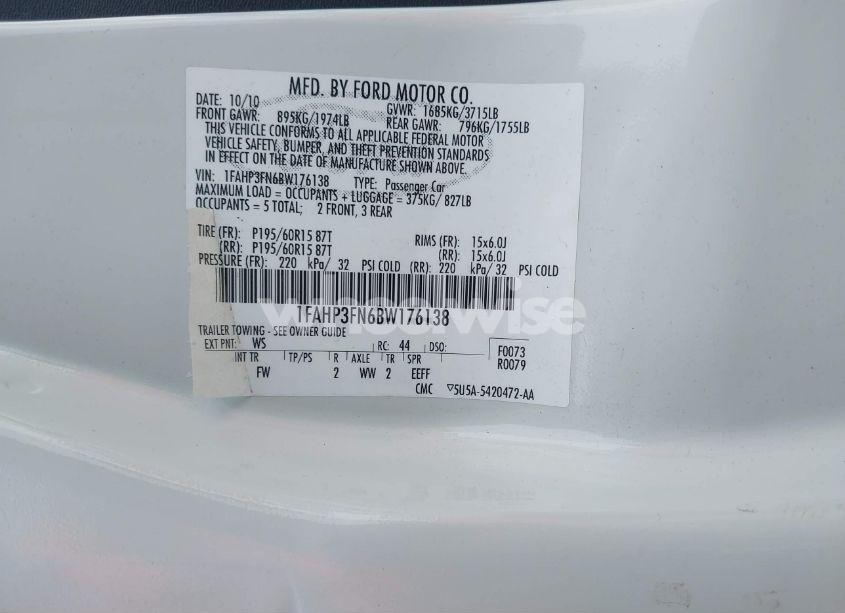 Photo 9 of 2011 Ford Focus SE (VIN 1FAHP3FN6BW176138)