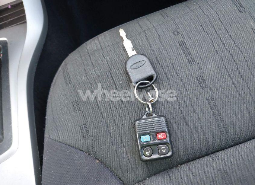 Photo 11 of 2011 Ford Focus SE (VIN 1FAHP3FN6BW188645)