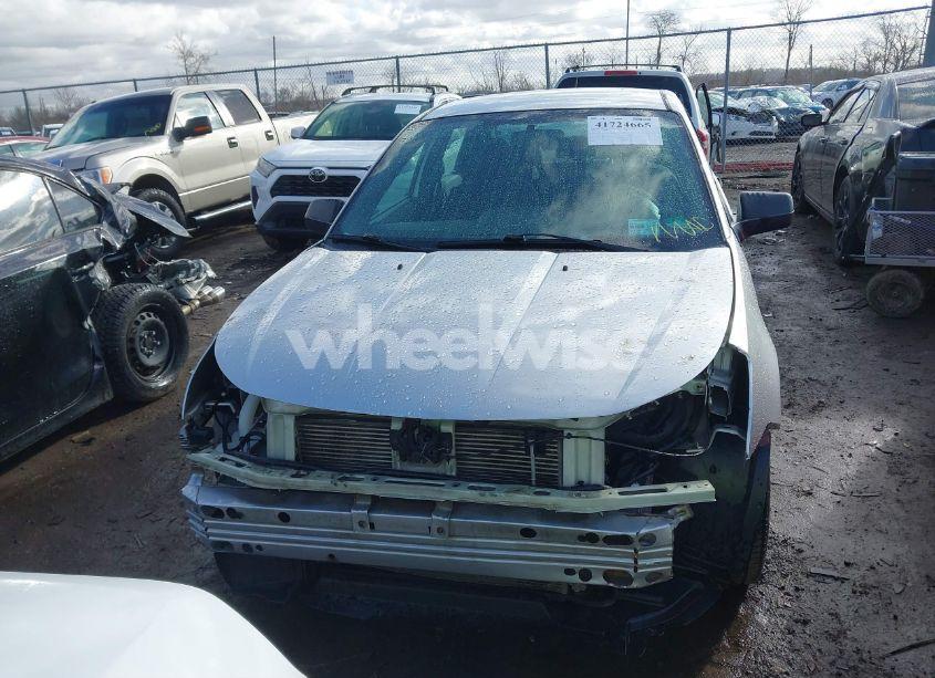 Photo 13 of 2011 Ford Focus SE (VIN 1FAHP3FN6BW188645)