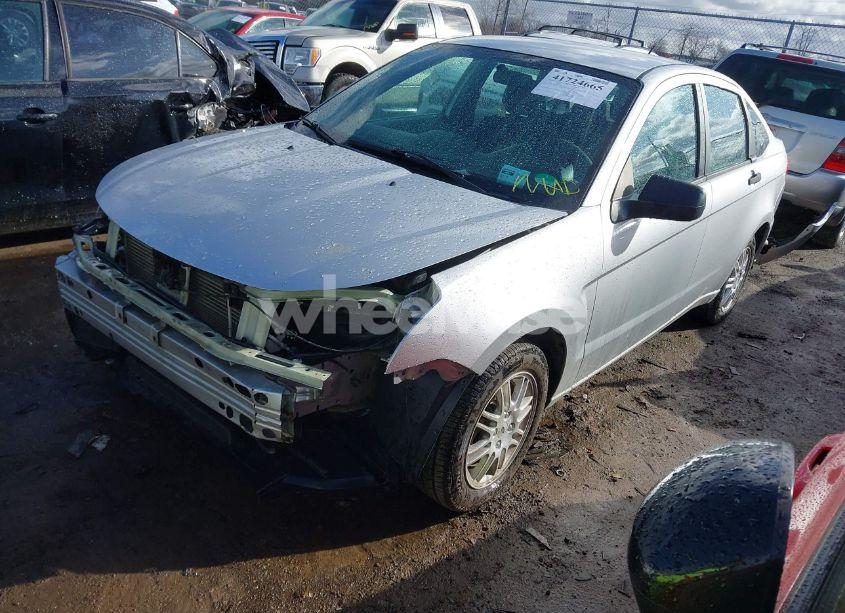 Photo 2 of 2011 Ford Focus SE (VIN 1FAHP3FN6BW188645)