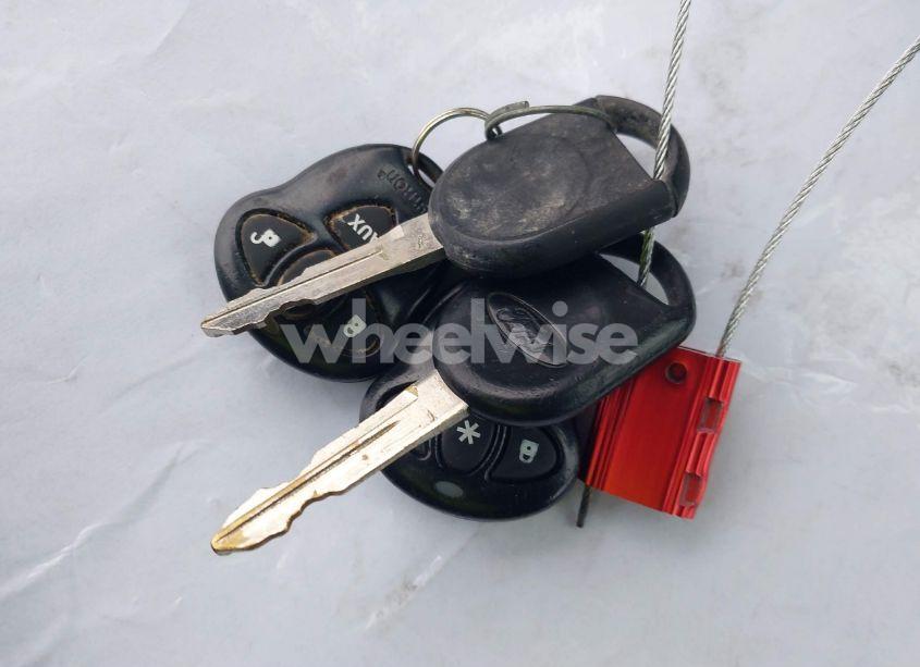 Photo 11 of 2011 Ford Focus SE (VIN 1FAHP3FN6BW195790)