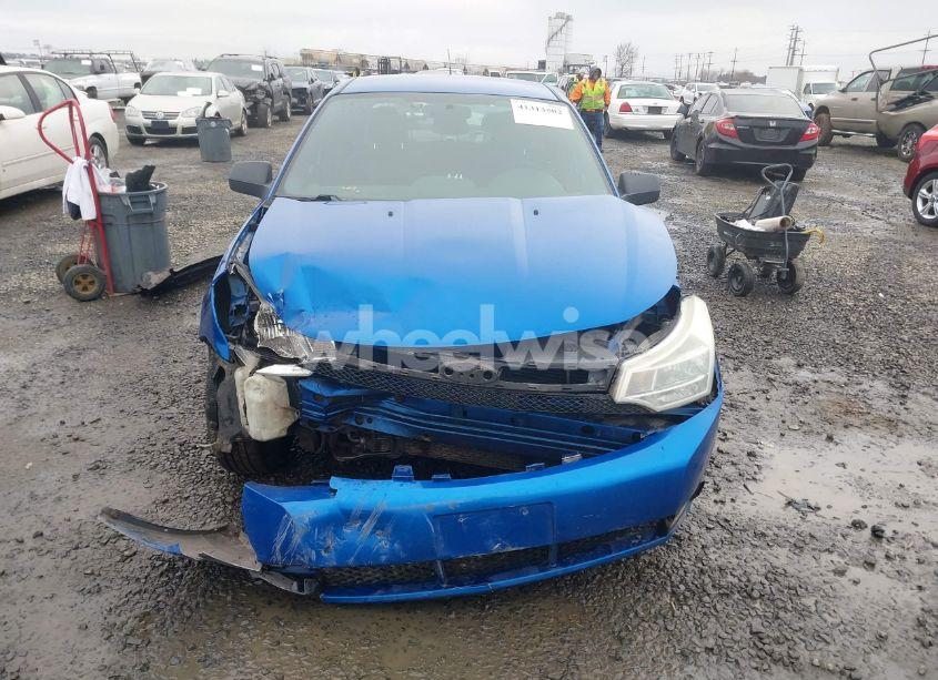 Photo 13 of 2010 Ford Focus SE (VIN 1FAHP3FN7AW117713)