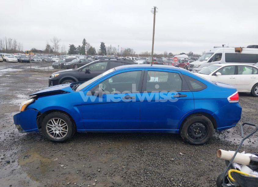 Photo 15 of 2010 Ford Focus SE (VIN 1FAHP3FN7AW117713)