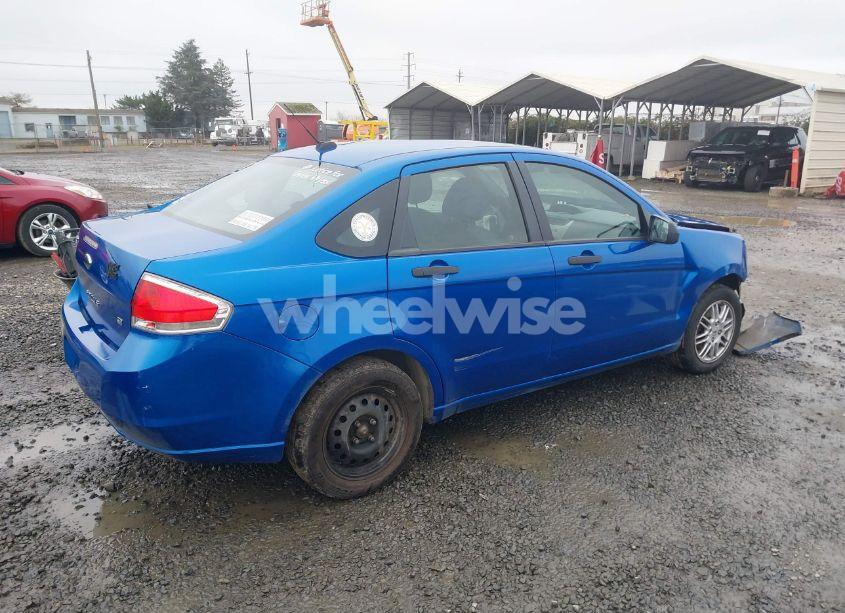 Photo 4 of 2010 Ford Focus SE (VIN 1FAHP3FN7AW117713)