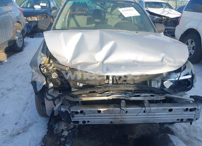 Photo 6 of 2010 Ford Focus SE (VIN 1FAHP3FN7AW122605)