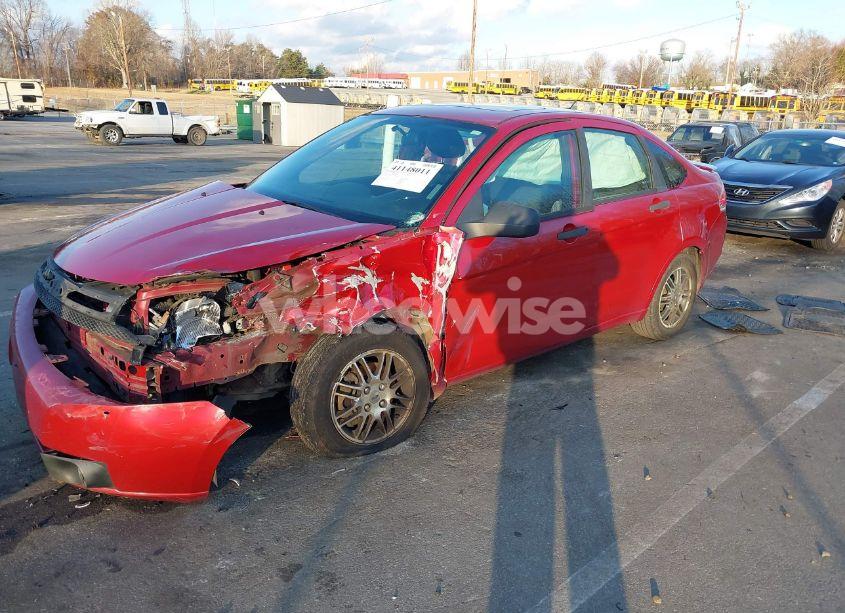 Photo 2 of 2010 Ford Focus SE (VIN 1FAHP3FN7AW159220)